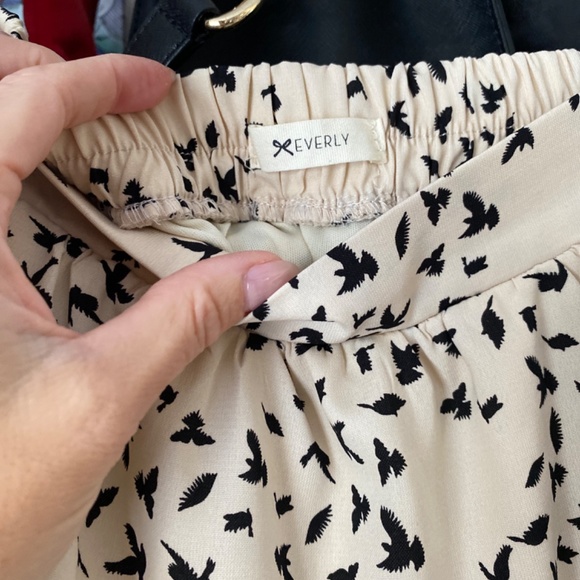 Everly sheer knee-length skirt - Picture 5 of 5